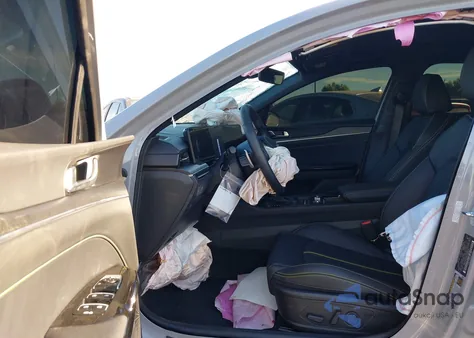 2025 Kia K5 Gt из США, поврежденный, VIN KNAG44J80S5366350